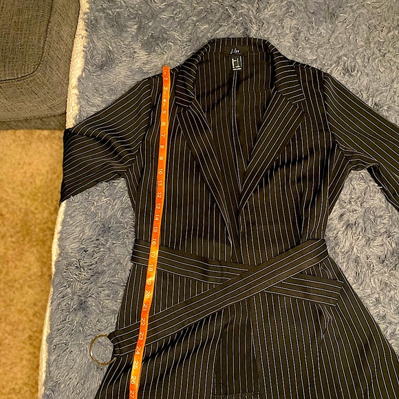 Jackets & Blazers - Blazer with belt